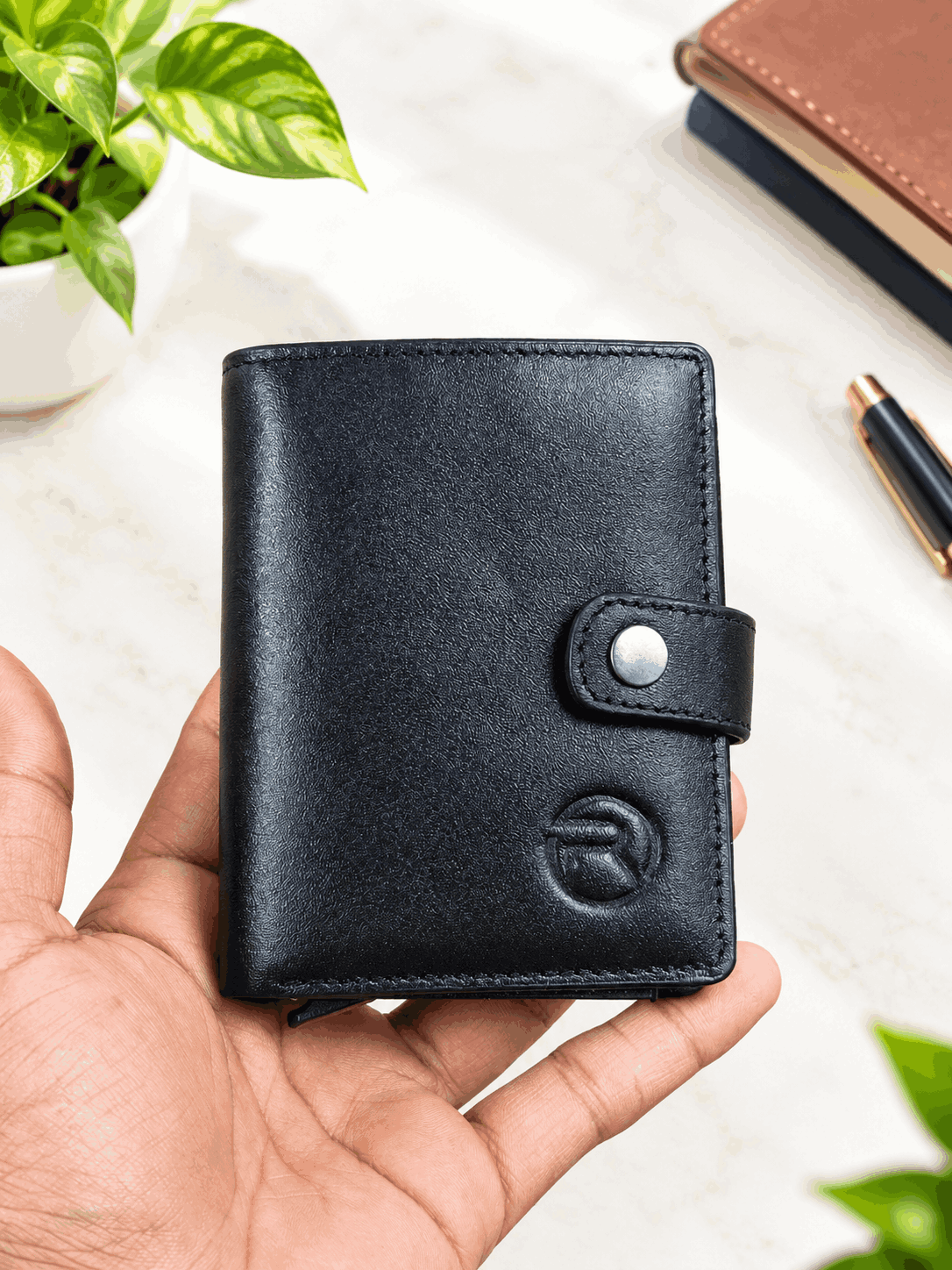 Switch Card Holder 01
